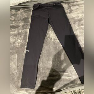 New no tags Alo yoga leggings, hemmed to 25” never worn